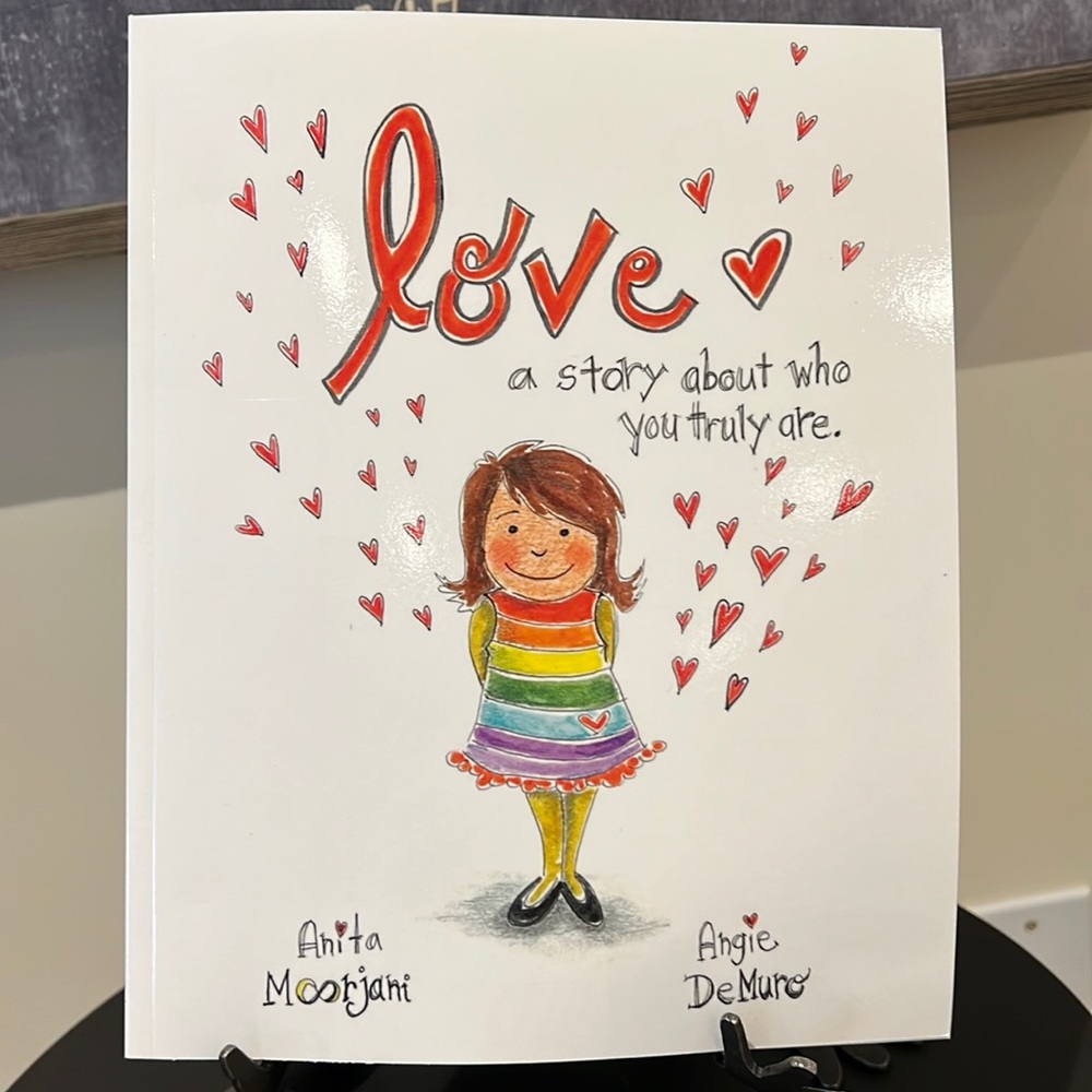 BOGO🌼Higher Price Prevails❤️Love by Anita Moorjani❣️